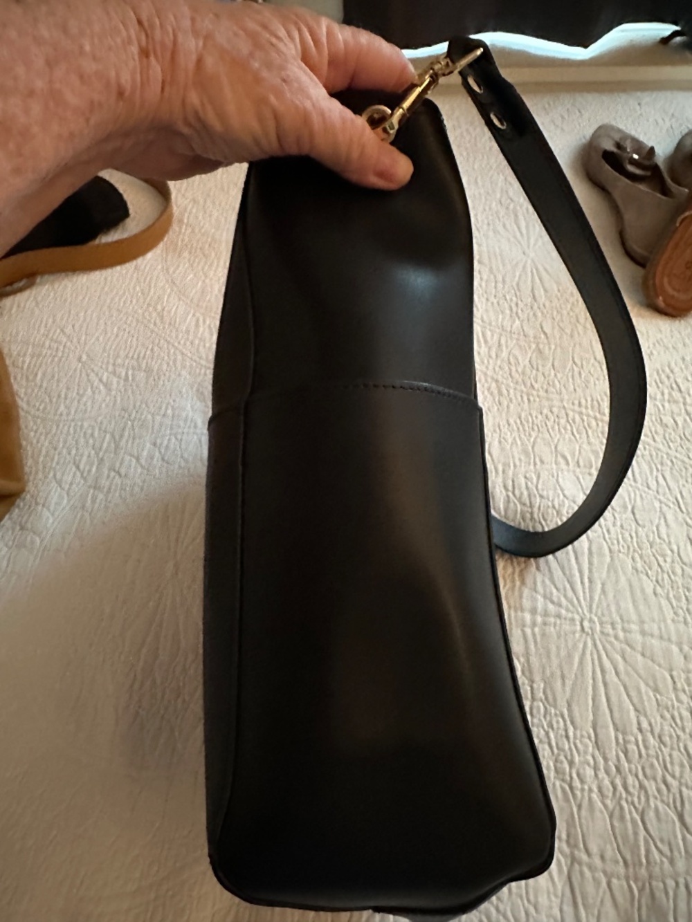 Bucket Bag - Picture 3 of 5